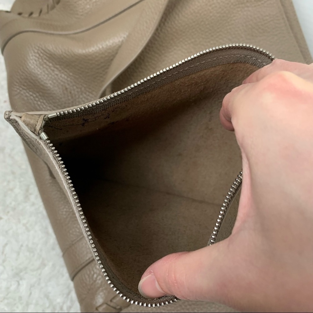 AllSaints Ray East West Pebbled Leather Tote Bag and Leather Pouch - Picture 7 of 10